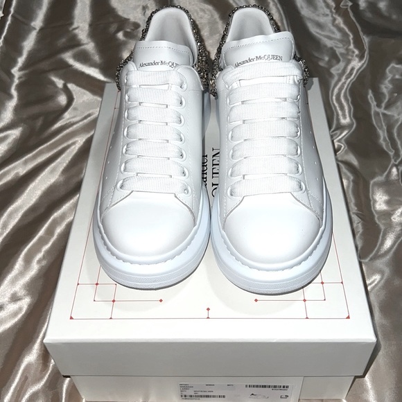 Alexander McQueen oversize sneakers with crystals. Size 38.5 - Picture 5 of 9